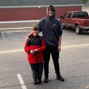 Meet your Posher, Dale